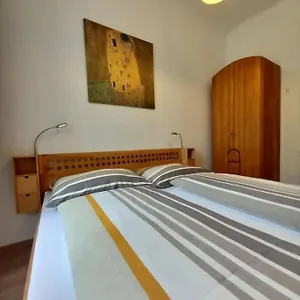 altbauwohnung-neu-saniert-fr-familien-geeignet.vienna-besthotels.com/
